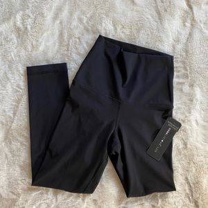 Black super high rise leggings capris